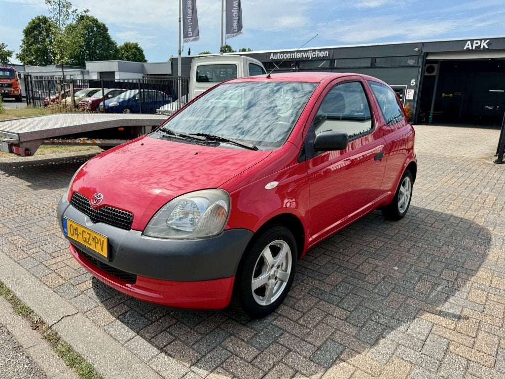 Toyota Yaris 1.0-16V VVT-i - Weinig km - Uniek (bj 2001), Auto's, Voorwielaandrijving, Startonderbreker, 68 pk, Origineel Nederlands