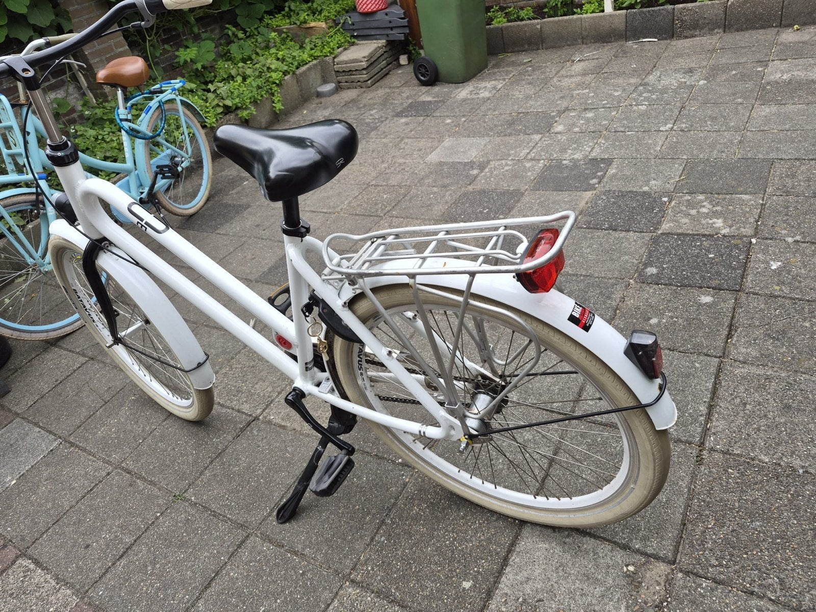Batavus Damesfiets Wit - Zo goed als nieuw, Fietsen en Brommers, Fietsen | Dames | Damesfietsen, Ophalen, (Extra) lage instap
