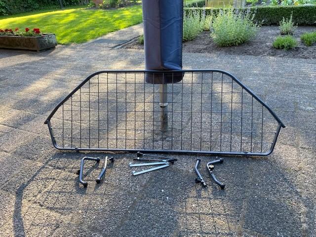 Te Koop hondenrek, Ophalen, Zo goed als nieuw