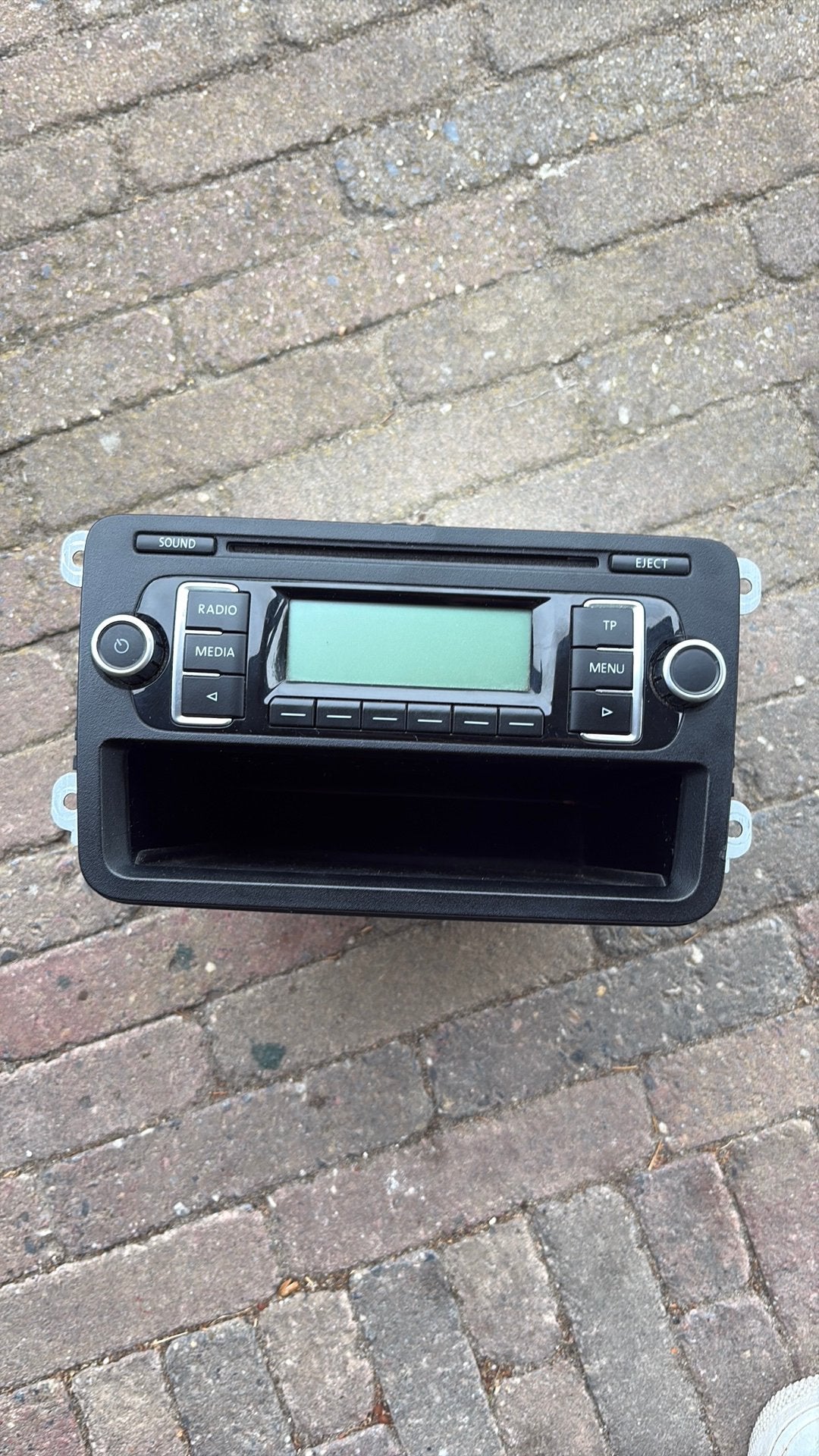 Radio volkswagen polo, Ophalen of Verzenden, Zo goed als nieuw