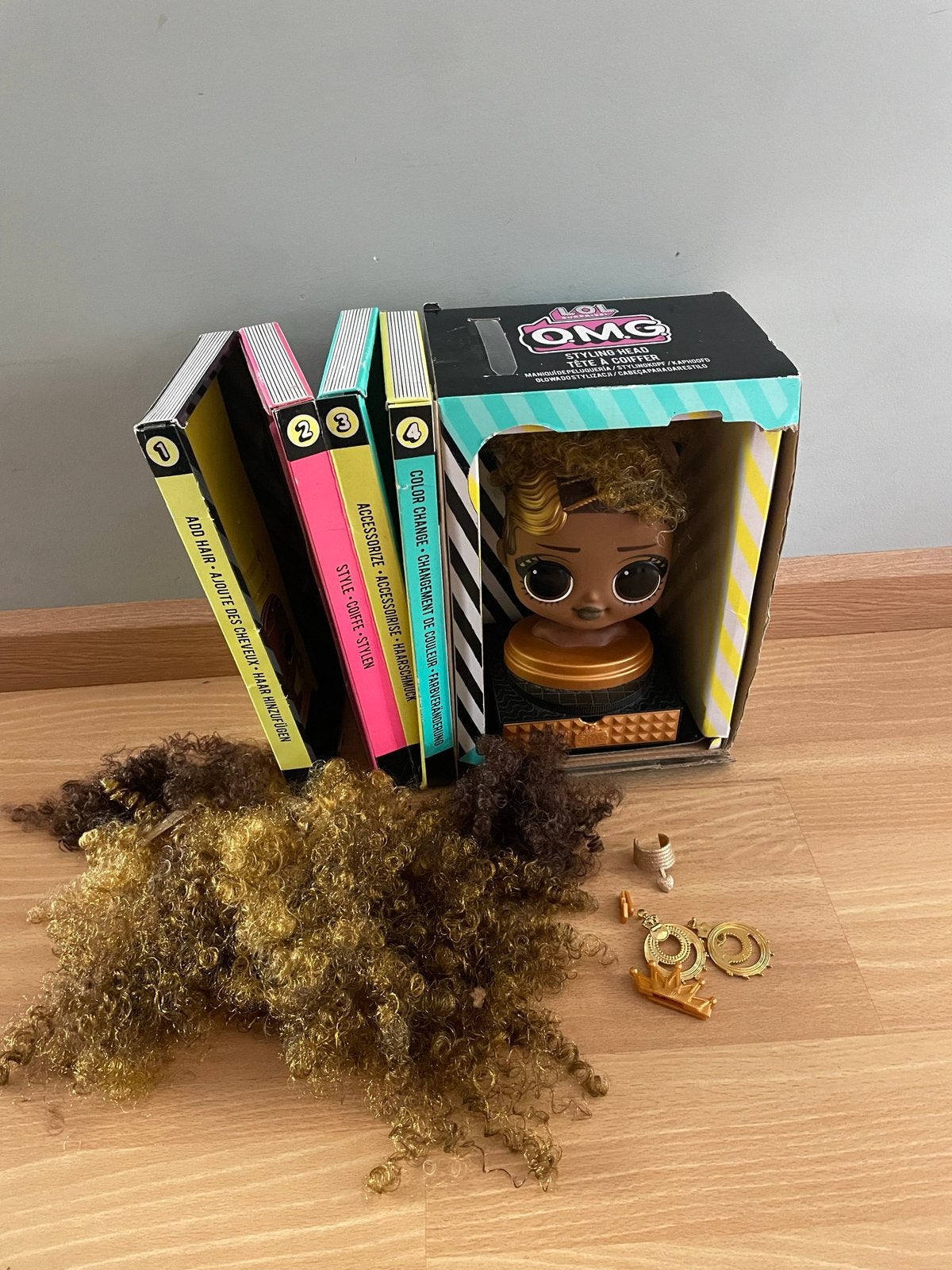 Lol kappop met doos in goede staat, Ophalen of Verzenden, Zo goed als nieuw, Barbie