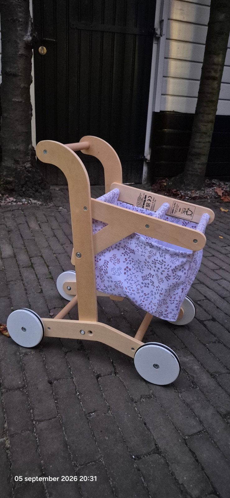 Houten boodschappenkarretje, Ophalen of Verzenden, Zo goed als nieuw, Meisje