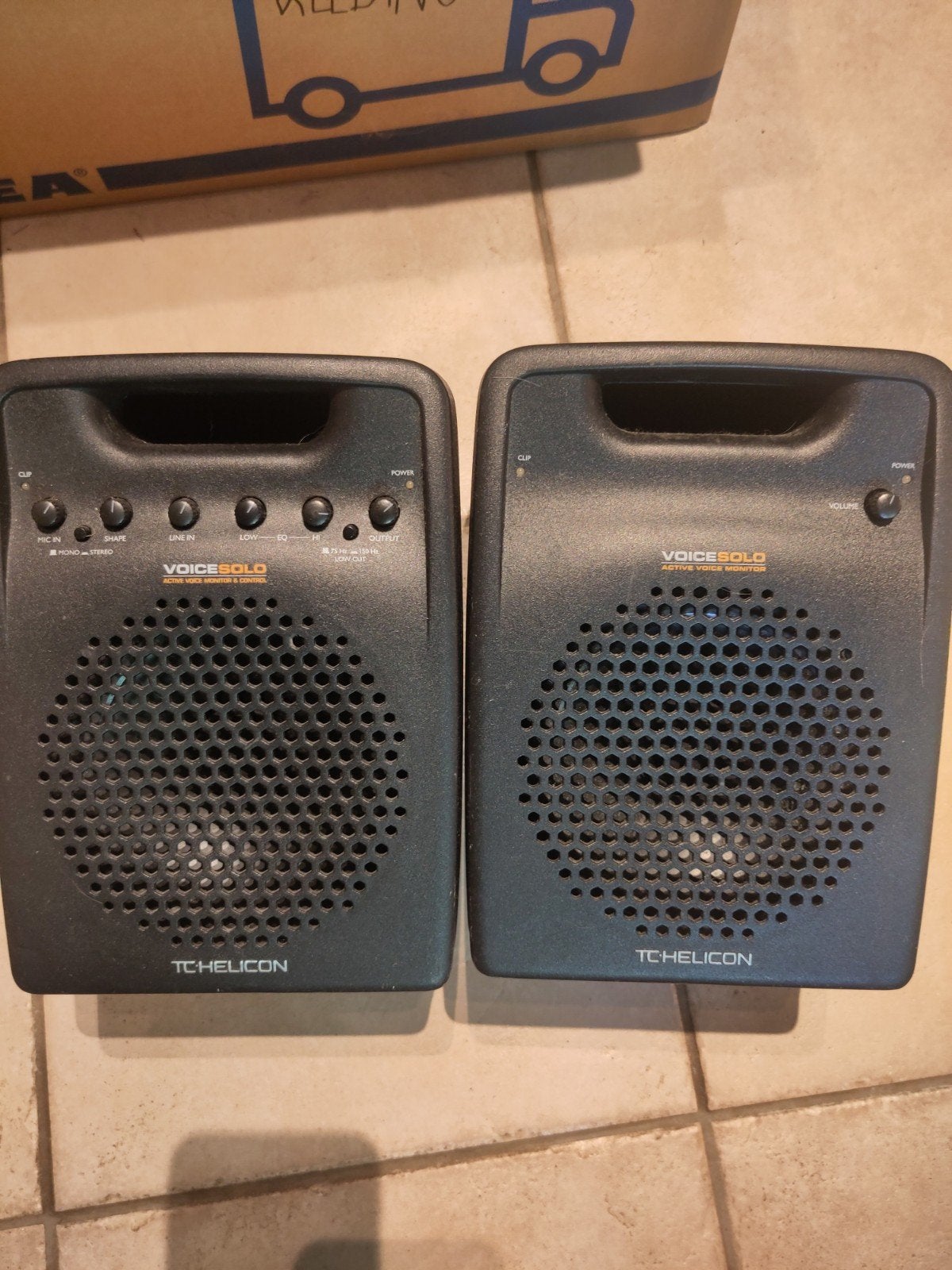 TC Helicon VoiceSolo VSM-300XT actieve monitoren (set van 2), Ophalen of Verzenden, Gebruikt, Minder dan 5 kanalen, Microfooningang