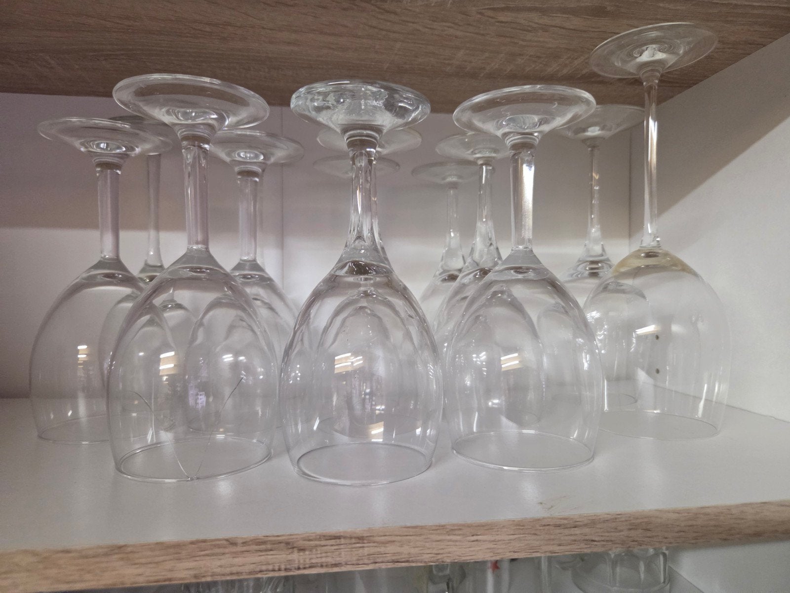13 zgan mooie hoge wijnglazen op voet, Glas of Glazen, Ophalen of Verzenden, Overige stijlen, Glas