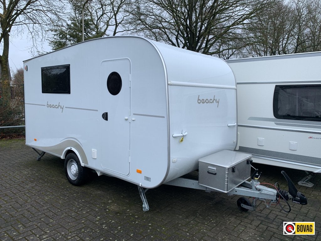 Hobby Beachy 450 Disselbox/Luifel, Caravans en Kamperen, Overige typen, Standaardzit, Hobby, Bedrijf