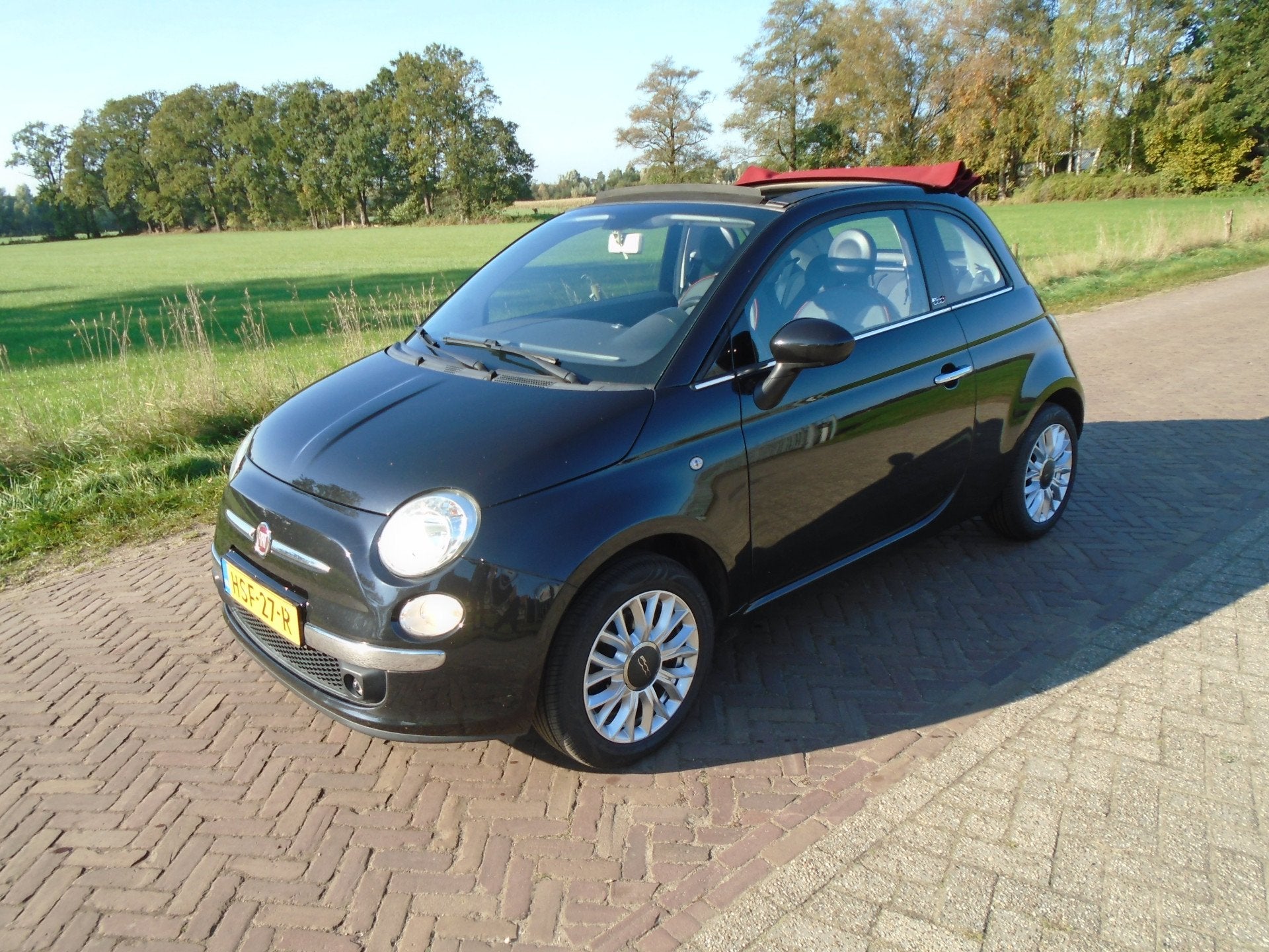 Fiat 500 1.2 CABRIOLET INTERSCOOP (bj 2015), Auto's, Voorwielaandrijving, Stof, Gebruikt, 4 cilinders