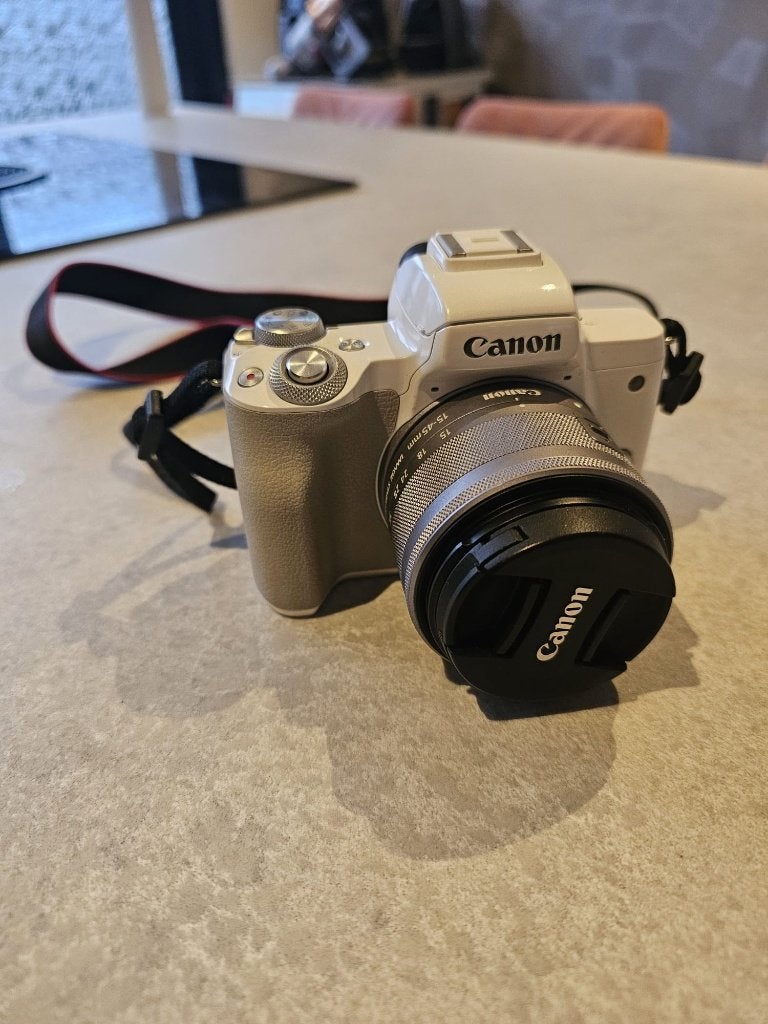 Canon EOS M50 Wit + EF-M 15-45mm Lens, nieuw Compleet, Spiegelreflex, Canon, Ophalen of Verzenden, Zo goed als nieuw