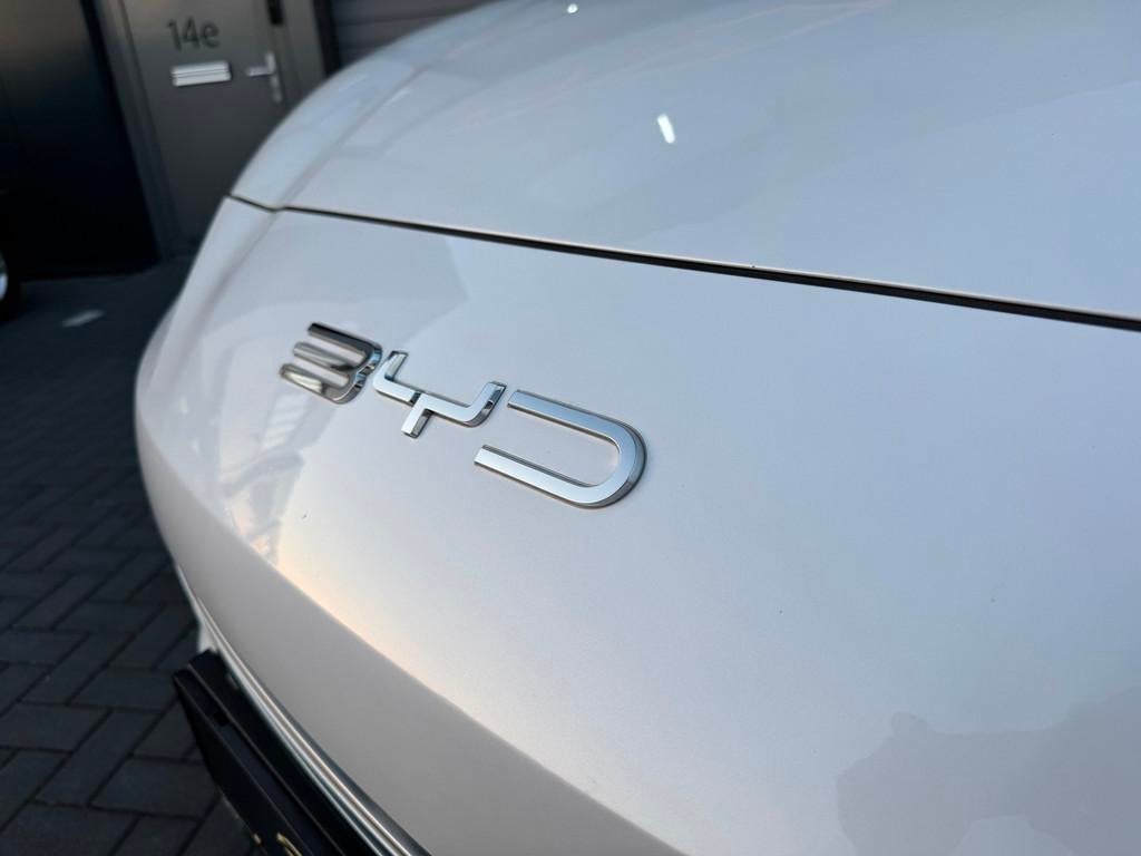 BYD SEAL U 1.5 DM-i Boost Pano Leder 360°Camera BOMVOL, Auto's, BYD, Seal U, Wit, Hybride Elektrisch/Benzine, SUV of Terreinwagen