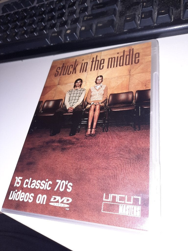 DVD Stuck In The Middle, Alle leeftijden, Ophalen, Zo goed als nieuw