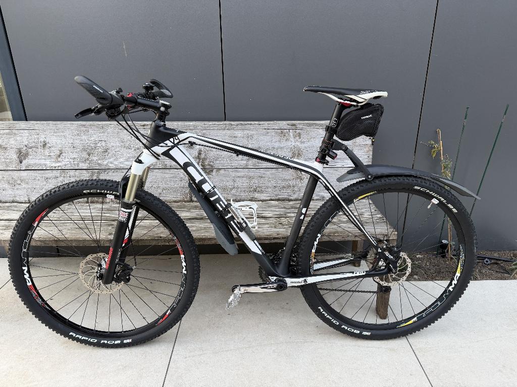 Te Koop CubeReaction Gtc Race 29 Carbon'N'White, Hardtail, Heren, Zo goed als nieuw, 53 tot 57 cm