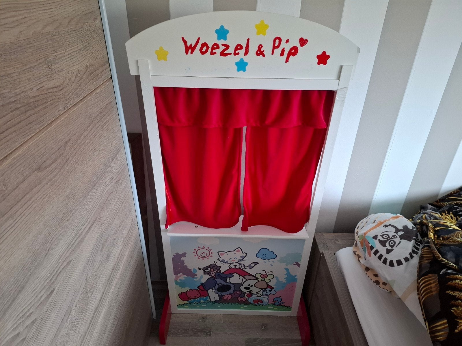 Poppenkast, Ophalen
