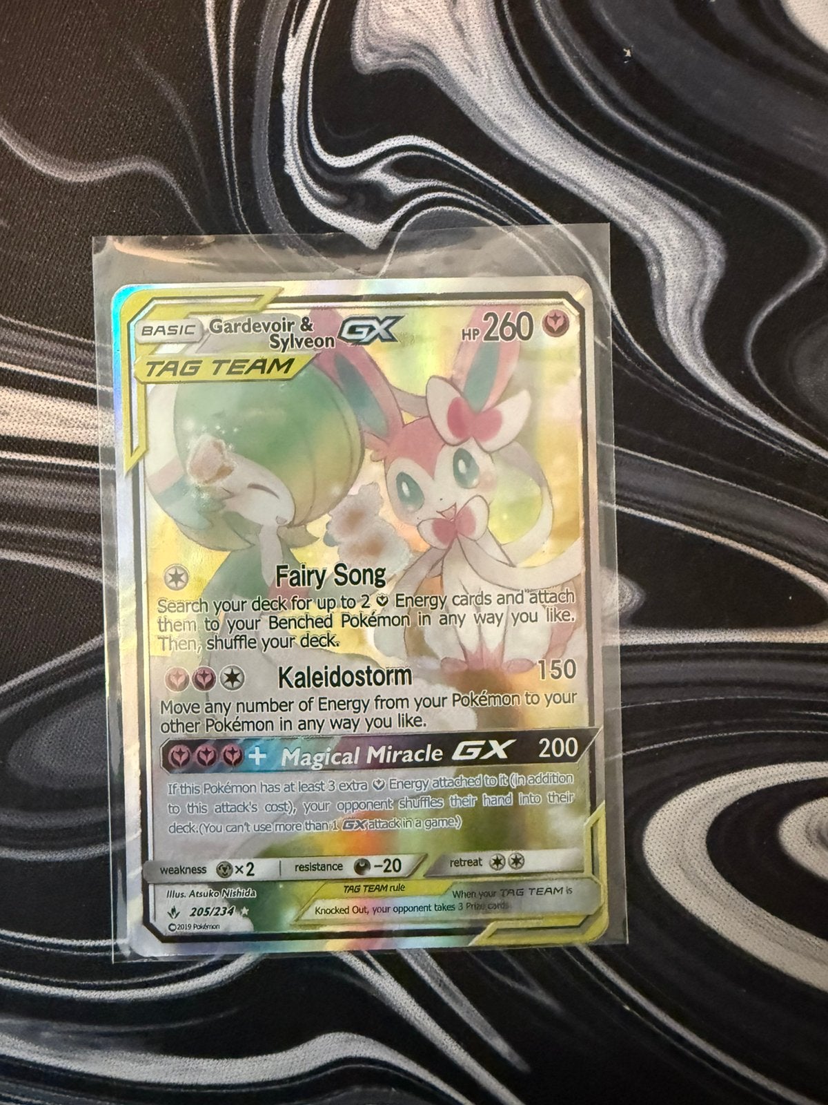 Gardevoir & Sylveon GX 205/214 Pokémon Alt Art, Ophalen of Verzenden, Nieuw, Losse kaart