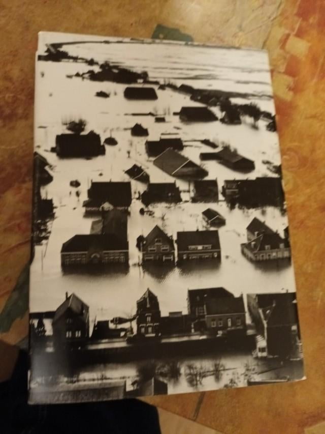Allewijn, Rien - Een zee van water, Ophalen of Verzenden, Gelezen, Allewijn, Rien