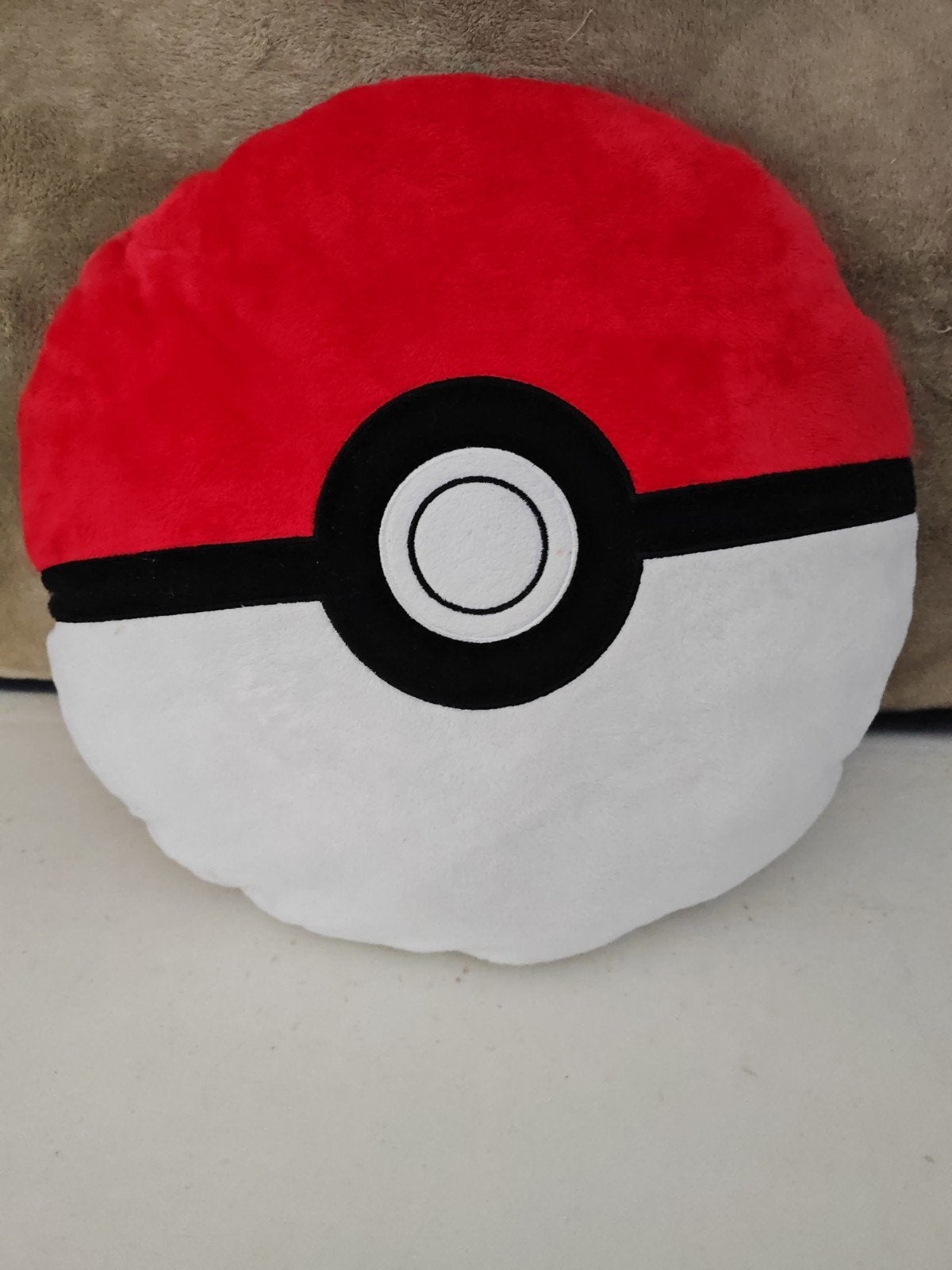 Pokémon Pokébal Kussen - Zacht en Decoratief, Ophalen of Verzenden, Zo goed als nieuw, Overige typen