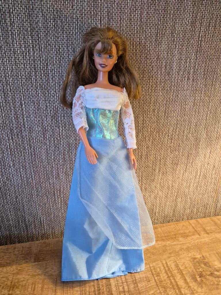 Barbie 1993 china vaste prijs€15euro, Verzenden, Zo goed als nieuw, Pop