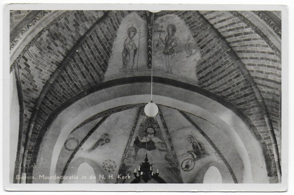 Bierum Muurdecoratie N H Kerk Ongelopen Ansichtkaart ( B6834, Ophalen of Verzenden, 1920 tot 1940, Ongelopen