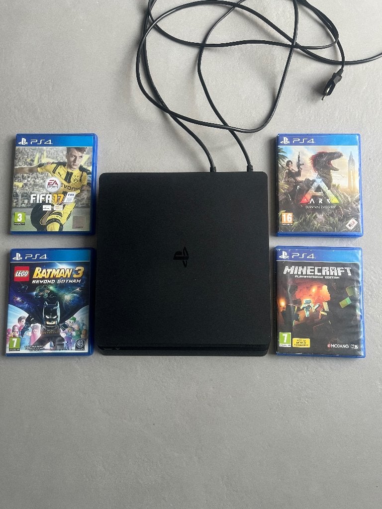 Playstation 4 met 4 spelletjes, zonder controller, Ophalen, Zonder controller, Original, 500 GB