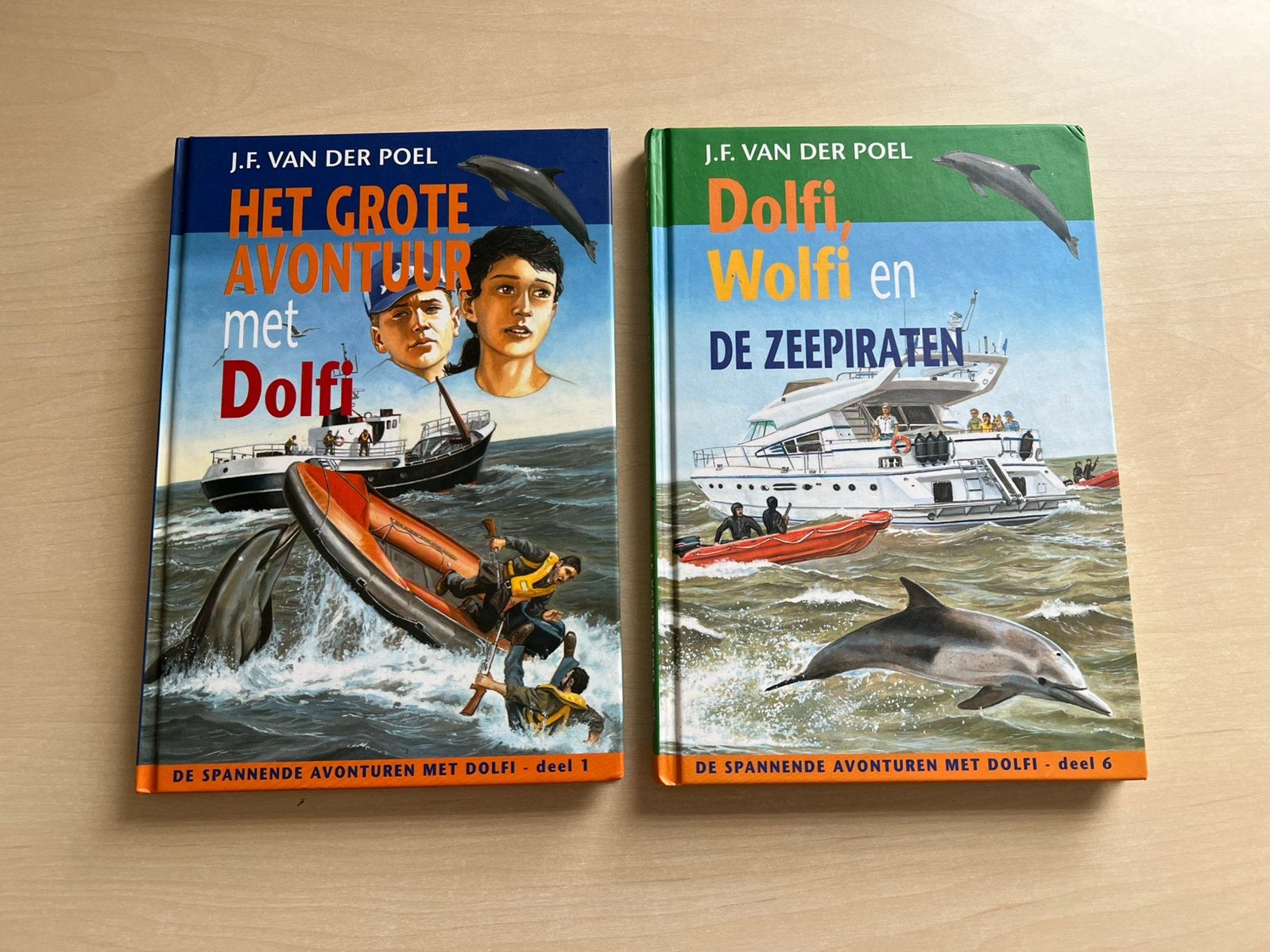 Deel 1 en 6 van de serie Dolfi en Wolfi, Ophalen of Verzenden