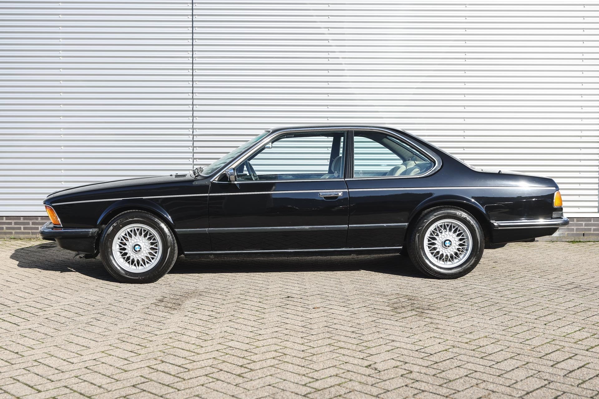BMW 6 Serie 635 CSI / Airco / ABS / Elektrische Ramen, Auto's, Oldtimers, 12 maanden, Achterwielaandrijving, 4 stoelen, Zwart