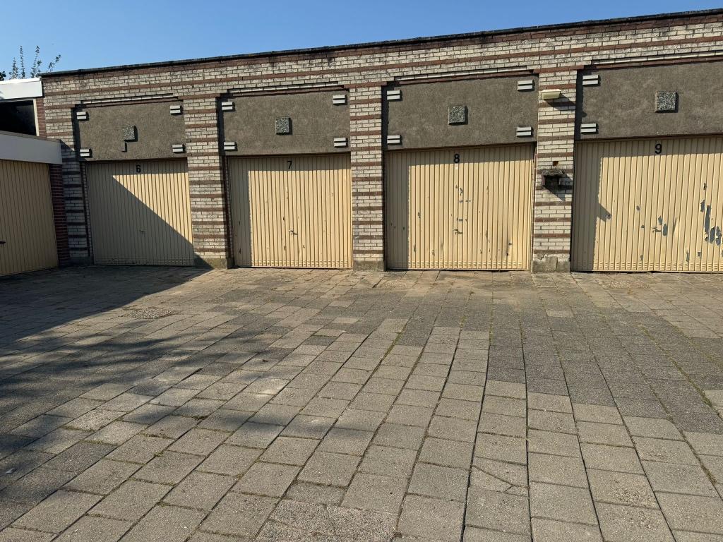 Garagebox / opslagruimte Antwerpsestraatweg Bergen op Zoom, Noord-Brabant