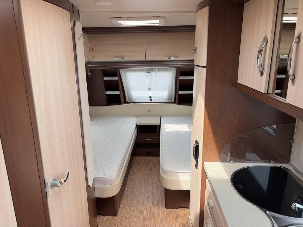 Hobby Prestige 495 UL Mover/Voortent/Luifel, Caravans en Kamperen, Caravans, Rondzit, Hobby, Bedrijf, Schokbreker