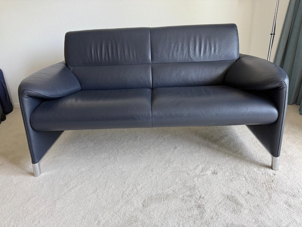 Leolux Felizia 2-zits laag, leer, blauw, z.g.a.n, Huis en Inrichting, Ophalen, 150 tot 200 cm, Tweepersoons, Zo goed als nieuw
