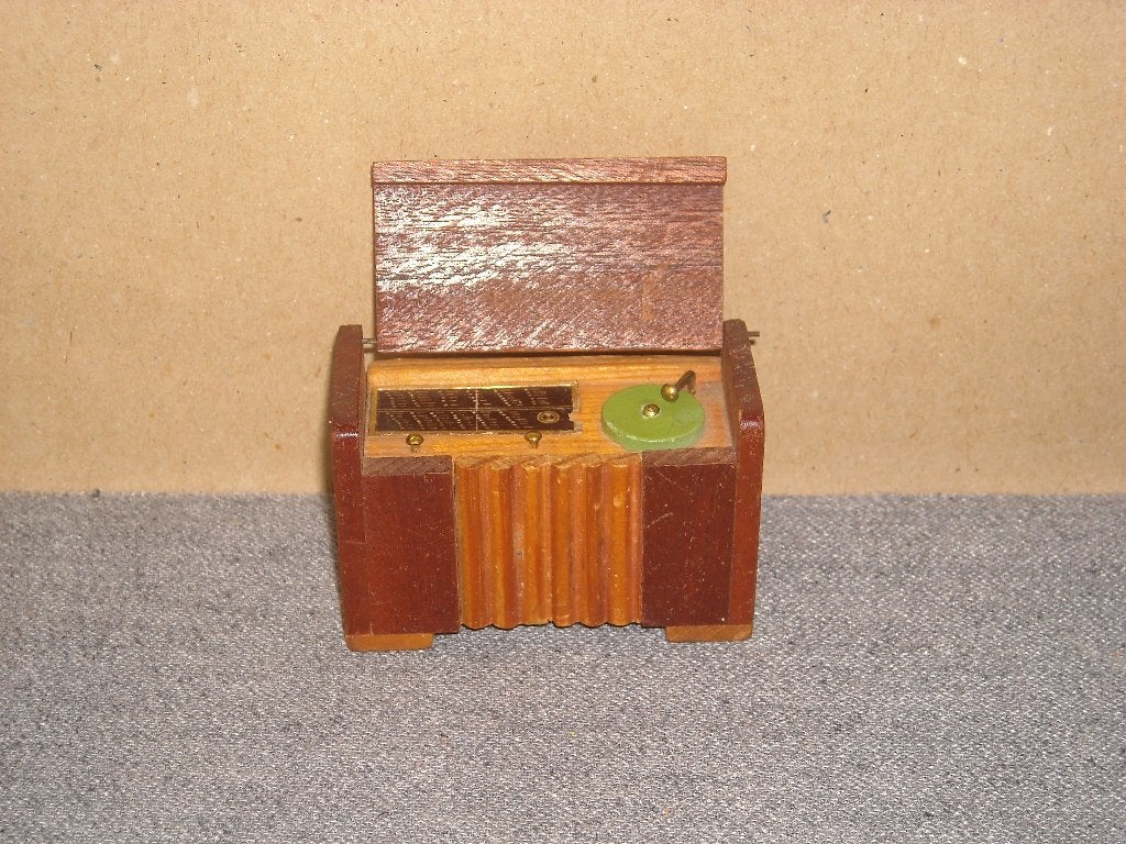 Muziekmeubel - past in Lundby, Ophalen of Verzenden, Gebruikt, Poppenhuis
