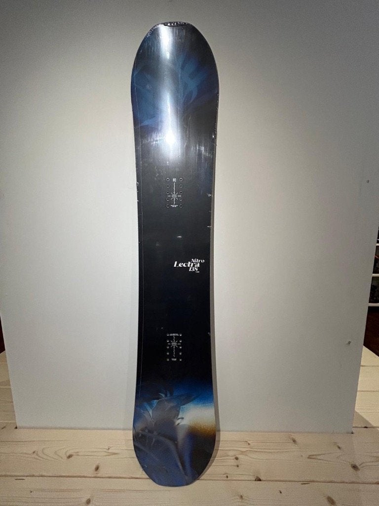 NIEUW!! Nitro Lectra Leaf CamOut dames snowboard model 25-26, Nitro Snowboards, Obere Dorfstraße 1, 82442 Altenau - Duitsland