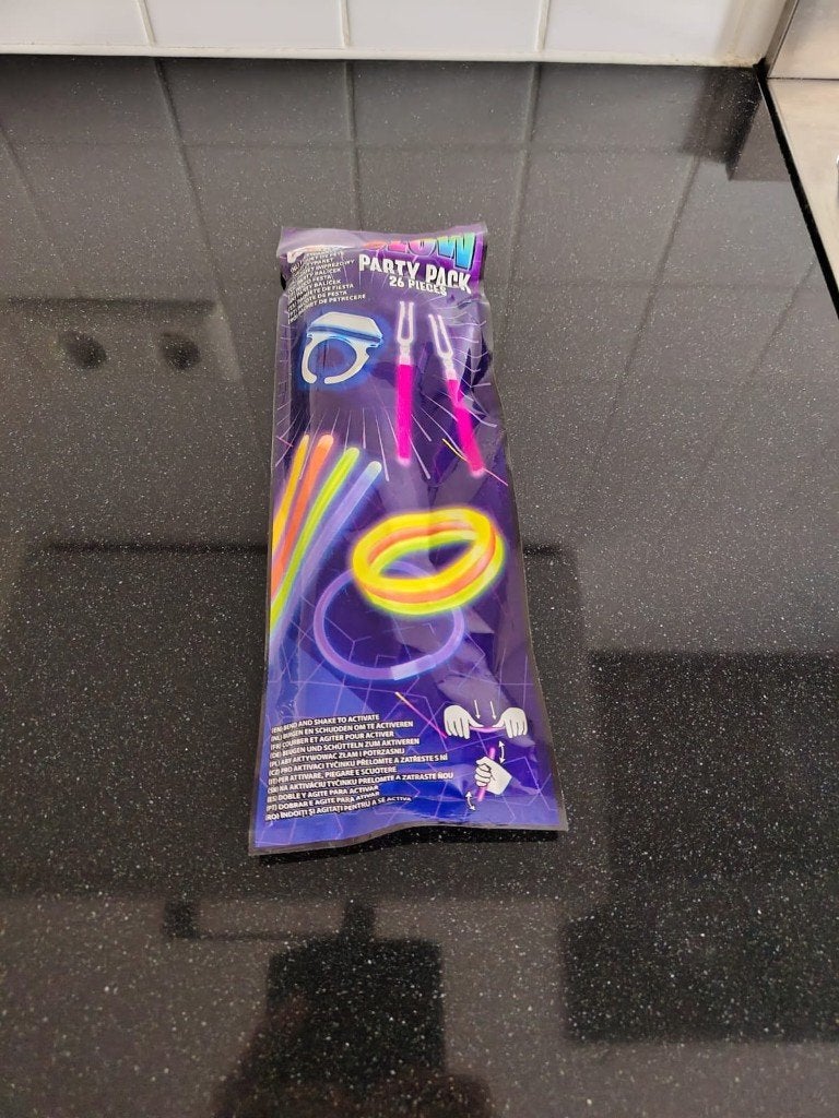 party pack glowsticks te koop, Verzenden, Nieuw, Feestartikel, Overige