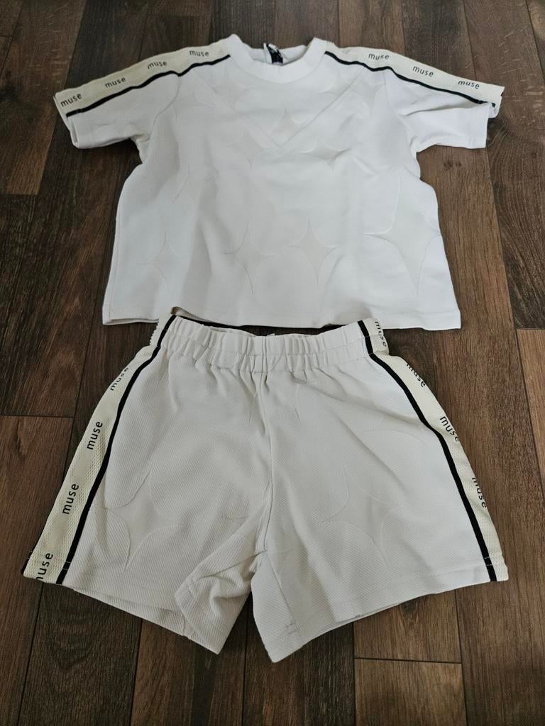 Shoeby Muse Set: T-shirt en Short Maat 122/128, Ophalen of Verzenden