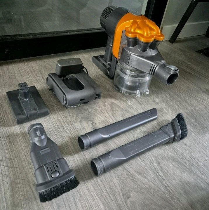 Dyson DC16 draadloze stofzuiger met accessoires, Ophalen of Verzenden