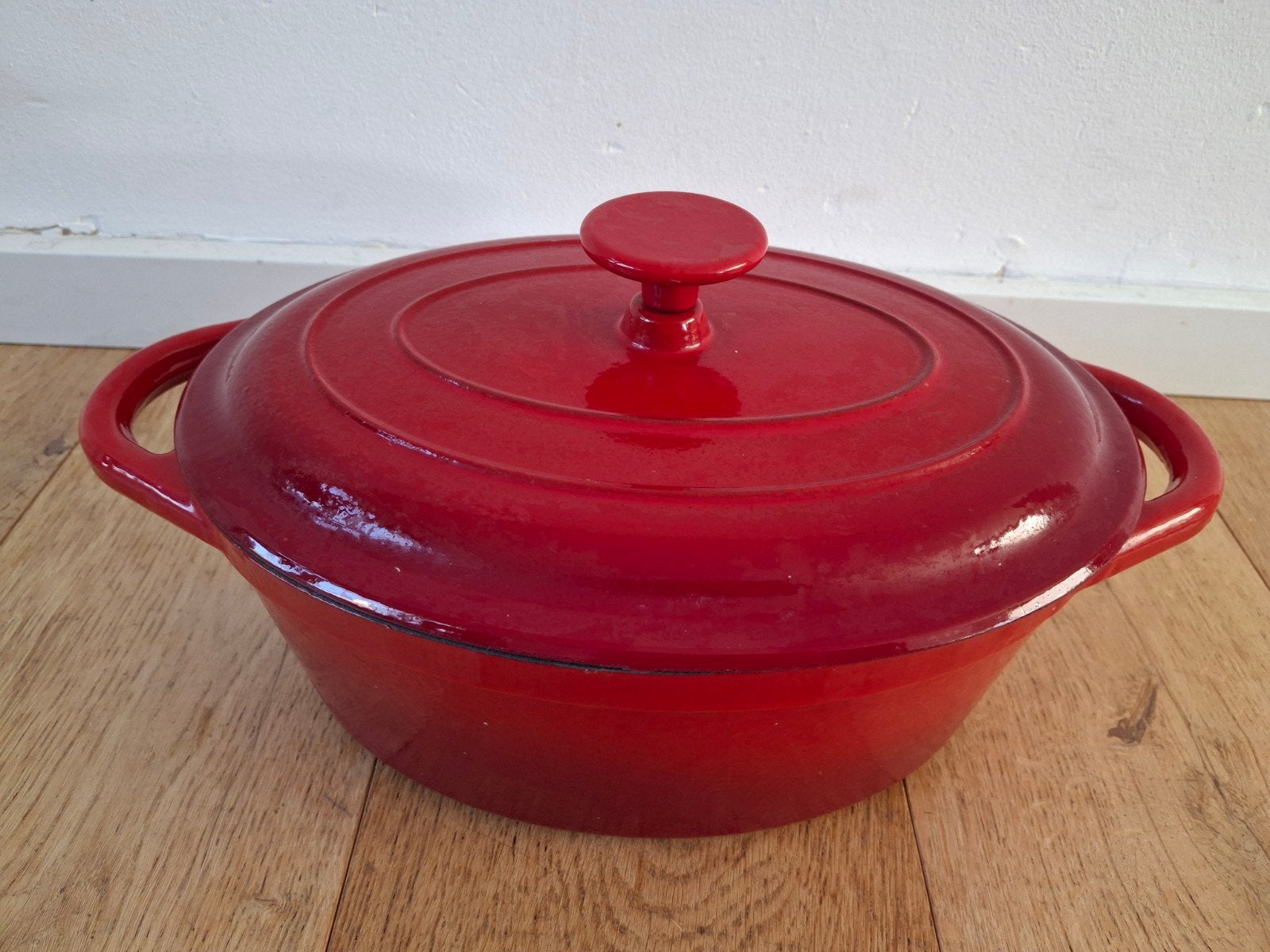 ERNESTO Gietijzeren Braadpan Ovaal Rood 31x23 cm, Gietijzer, Ophalen of Verzenden, Zo goed als nieuw, Keramische plaat
