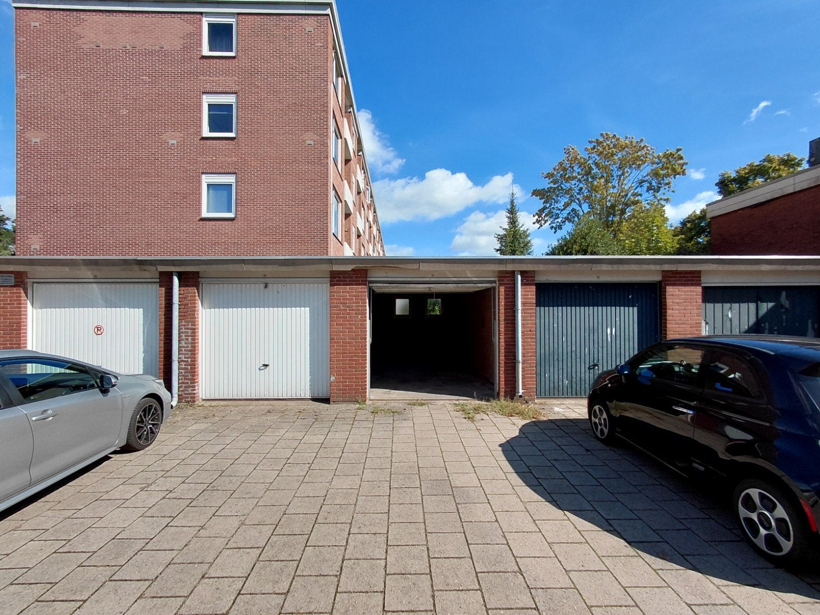 Te huur Garagebox in Apeldoorn, Gelderland
