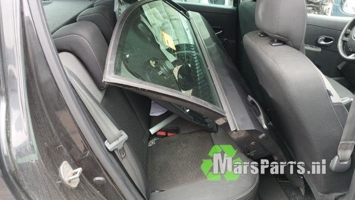 Veiligheidsgordel rechts-achter van een Renault Clio, Gebruikt, -, Renault, -