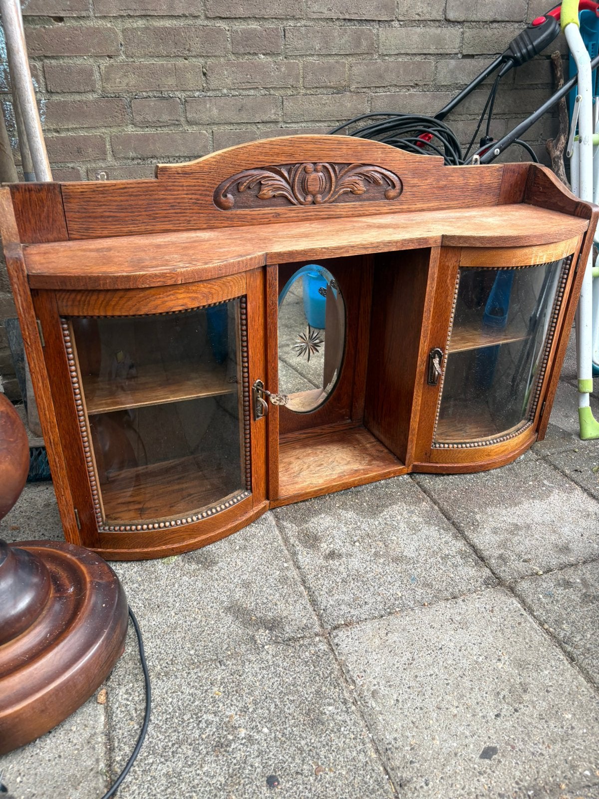 Antieke wand hang kast massief eiken, Ophalen