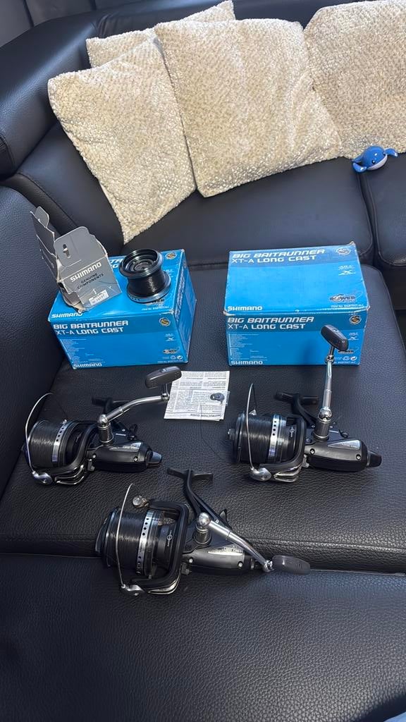 3 Shimano Big Baitrunner XT-A Long Cast, Ophalen, Zo goed als nieuw, Molen