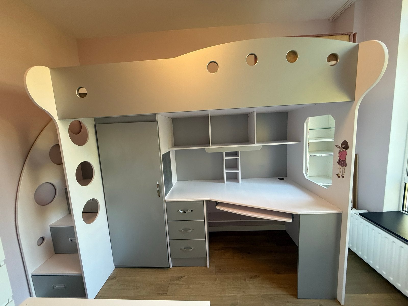JYSK NIKA Hoogslaper voor kinderen met bureau en kast, Gebruikt, Ophalen of Verzenden, 100 cm of meer, Hoogslaper of Stapelbed