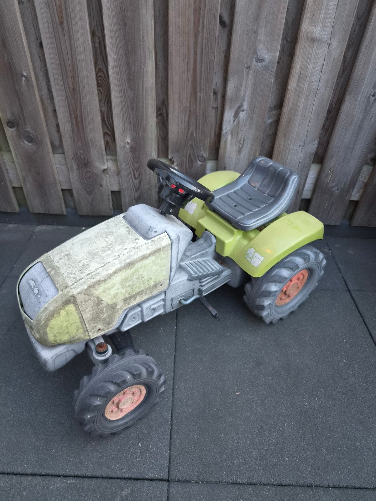 Gebruikte traptractor - Klaar voor nieuw avontuur, Kinderen en Baby's, Ophalen, Gebruikt, Trapvoertuig