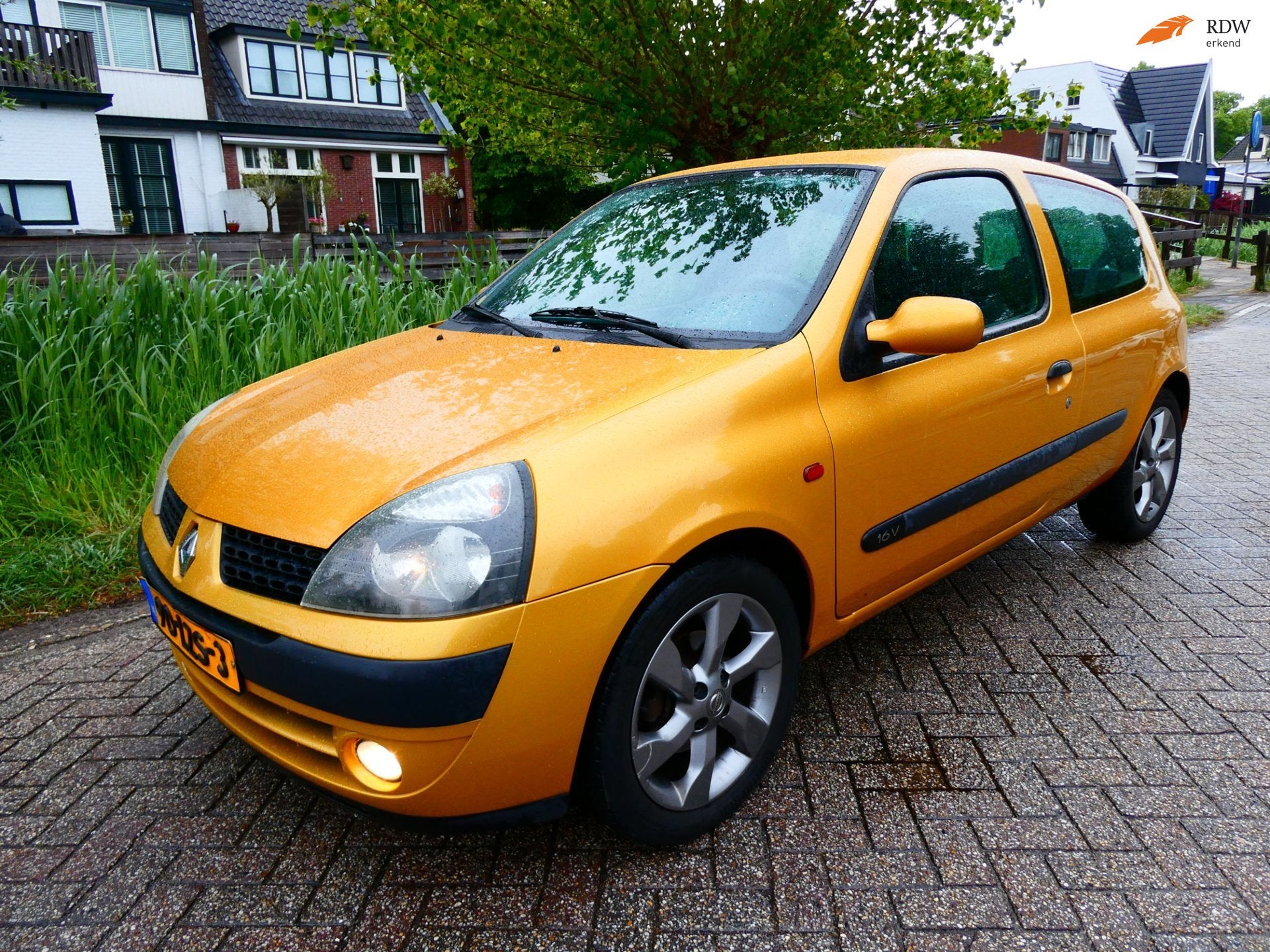 Renault Clio 1.2-16V Automaat Zuinig 4-Cilinder Nette auto, Stof, Gebruikt, 31 €/maand, 4 cilinders