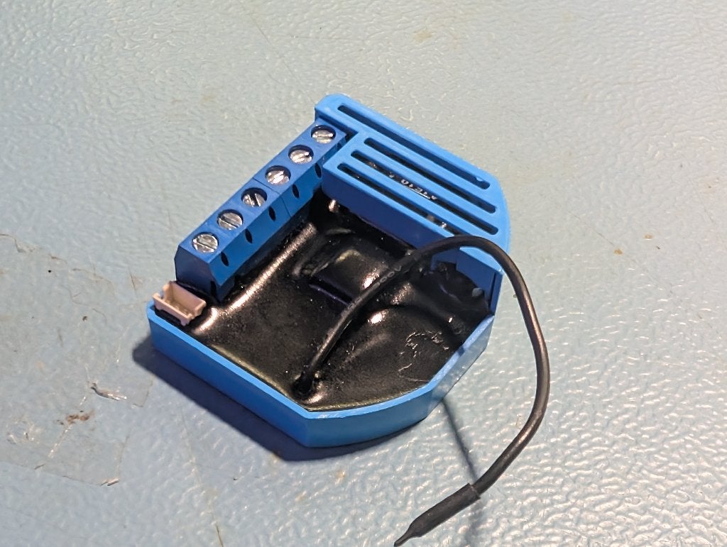 Qubino Flush Shutter DC 12–24V Z-Wave rolluikmodule, Ophalen of Verzenden, Zo goed als nieuw