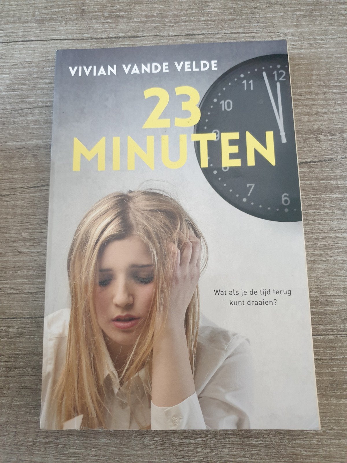 23 Minuten - Vivian Vande Velde, Ophalen of Verzenden, Gelezen, Vivian Vande Velde