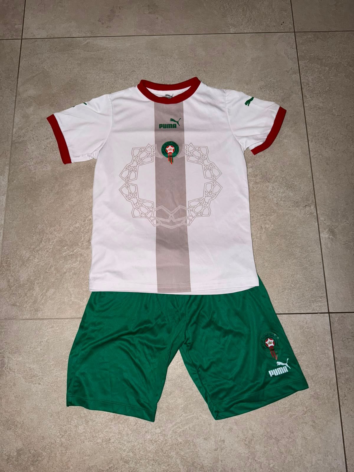 NIEUWEWK  voetbal tenu marokko maat 10/12 jaar, Maat XS of kleiner, Ophalen of Verzenden, Nieuw, Set