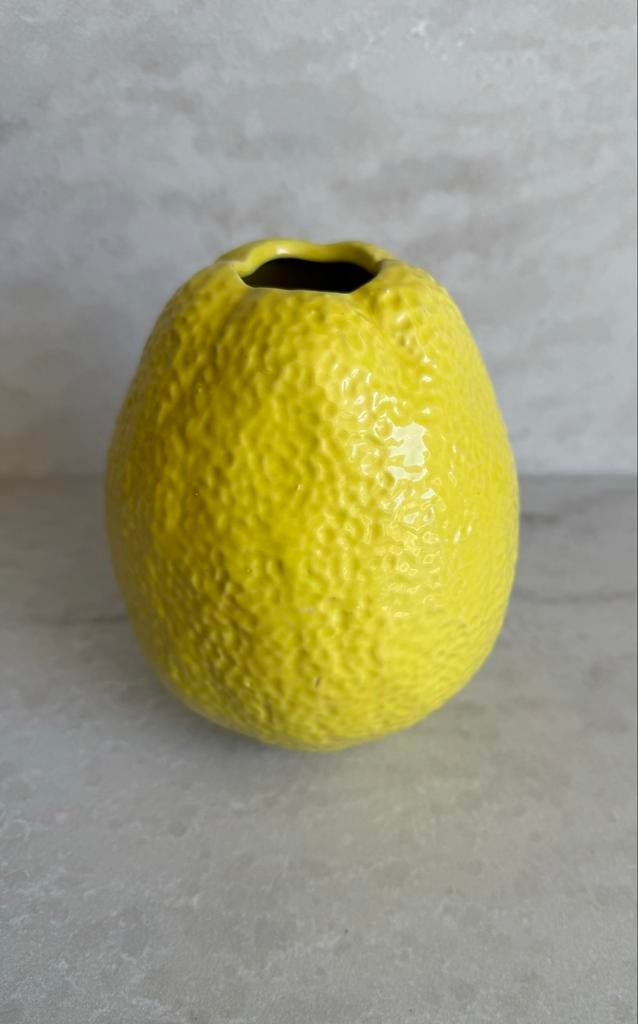 Des Pots Citroenvaas - Trendy Gele Vaas 15 cm, Huis en Inrichting, Woonaccessoires | Vazen, Geel, Aardewerk of Porselein, Ophalen of Verzenden
