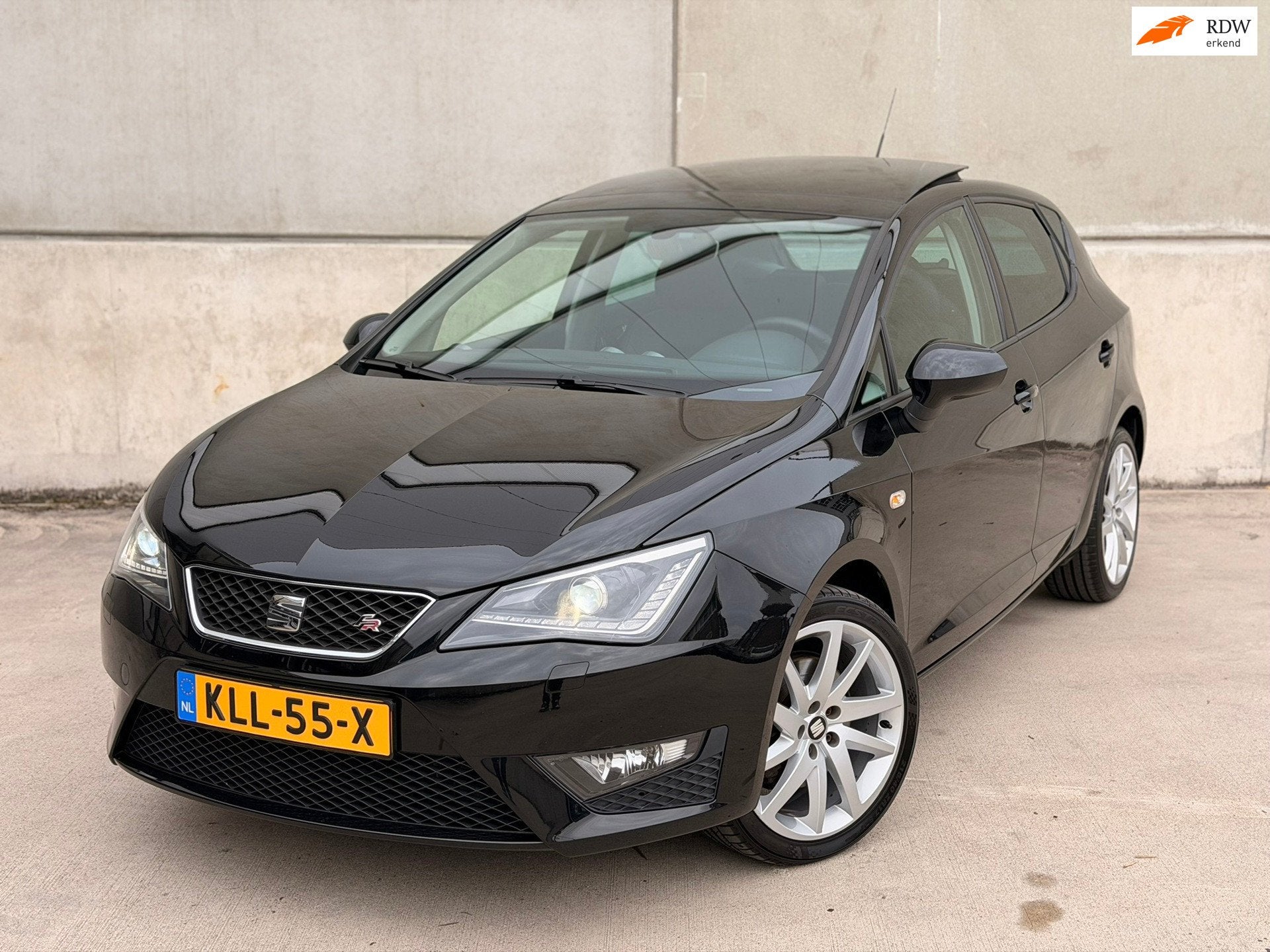 SEAT Ibiza FR 1.0 EcoTSI Pano Leder/alca Sound LED 17' CarPl, Voorwielaandrijving, Gebruikt, Handgeschakeld, 550 kg