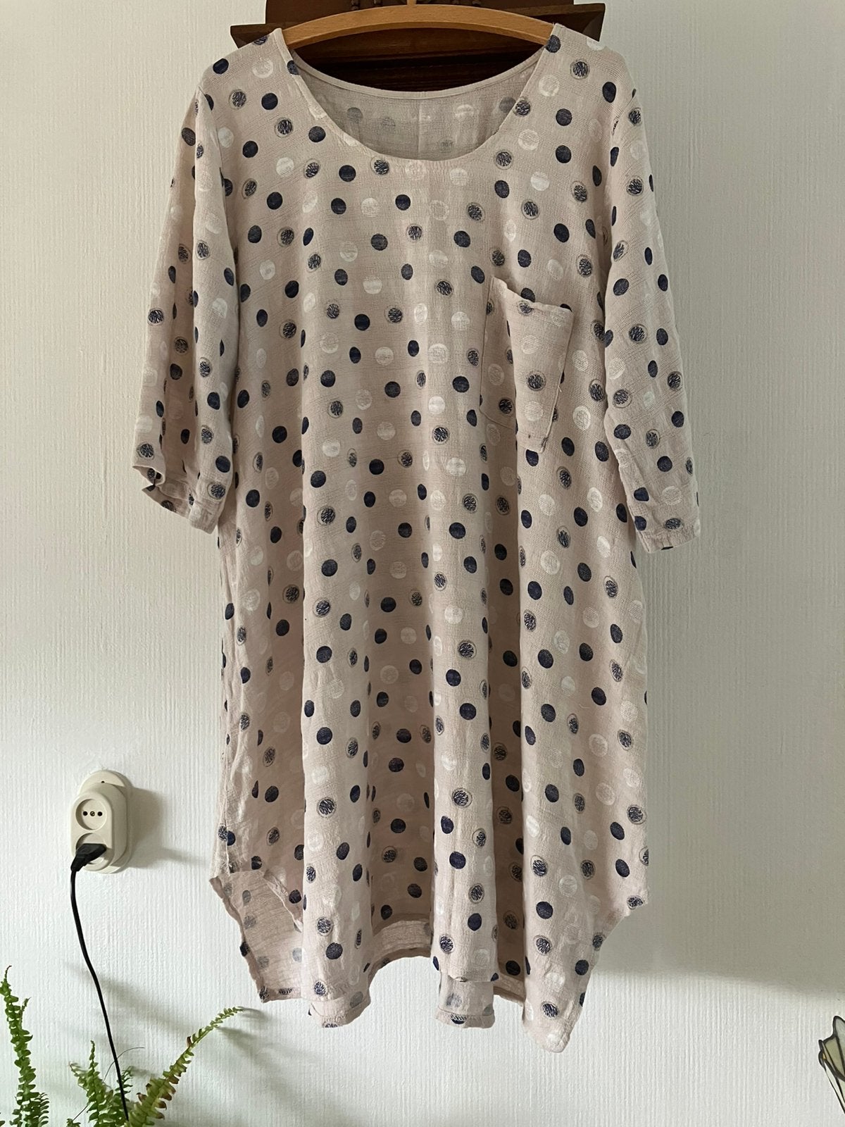 Italiaanse 100% katoenen jurk beige met stippen mt XL izgs, Ophalen of Verzenden, Gedragen, Beige, Jurk