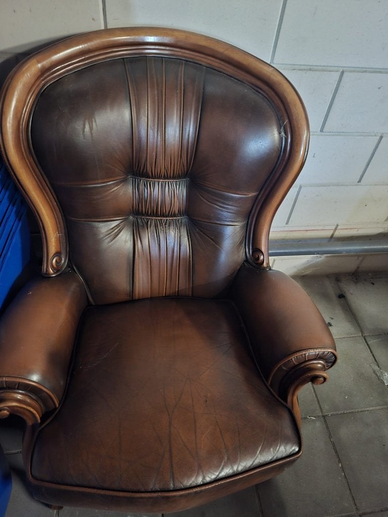 Klassieke bruine fauteuil – gratis af te halen, Huis en Inrichting, Fauteuils, Ophalen, Gebruikt, 75 tot 100 cm, 50 tot 75 cm