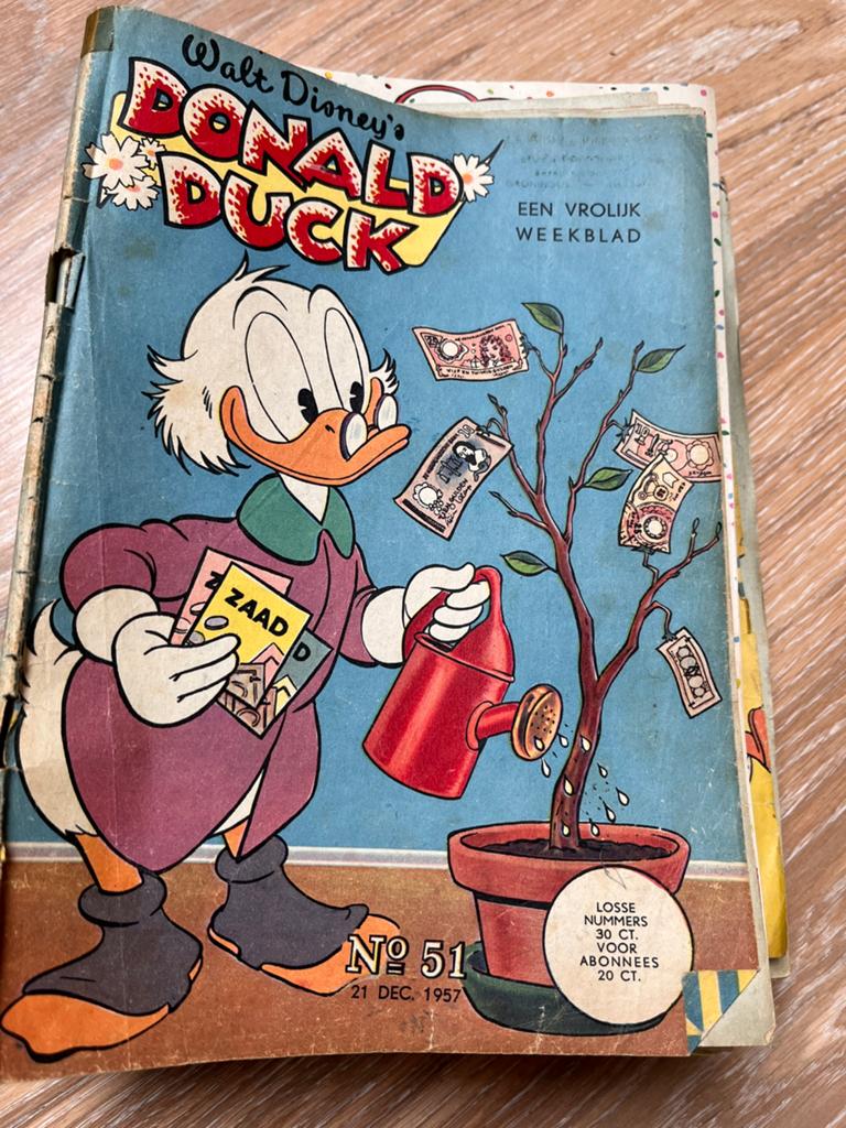Donald ducks hele oude en oude tijdschriften, Meerdere stripboeken, Ophalen of Verzenden, Zo goed als nieuw