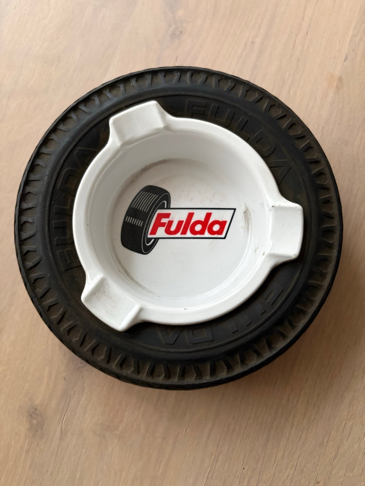 Vintage Fulda banden reclame asbak in bandvorm, Verzenden, Gebruikt, Gebruiksvoorwerp