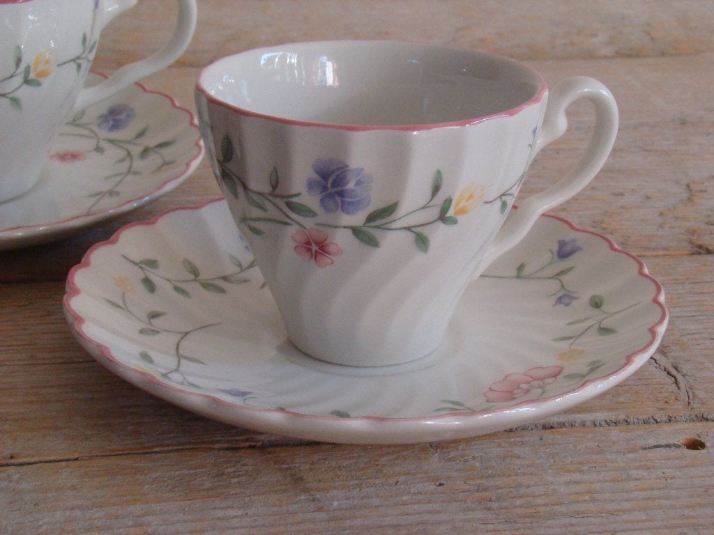 Servies, Engels, Johnson Brothers, SUMMER CHINTZ, gaaf, Antiek en Kunst, Ophalen of Verzenden