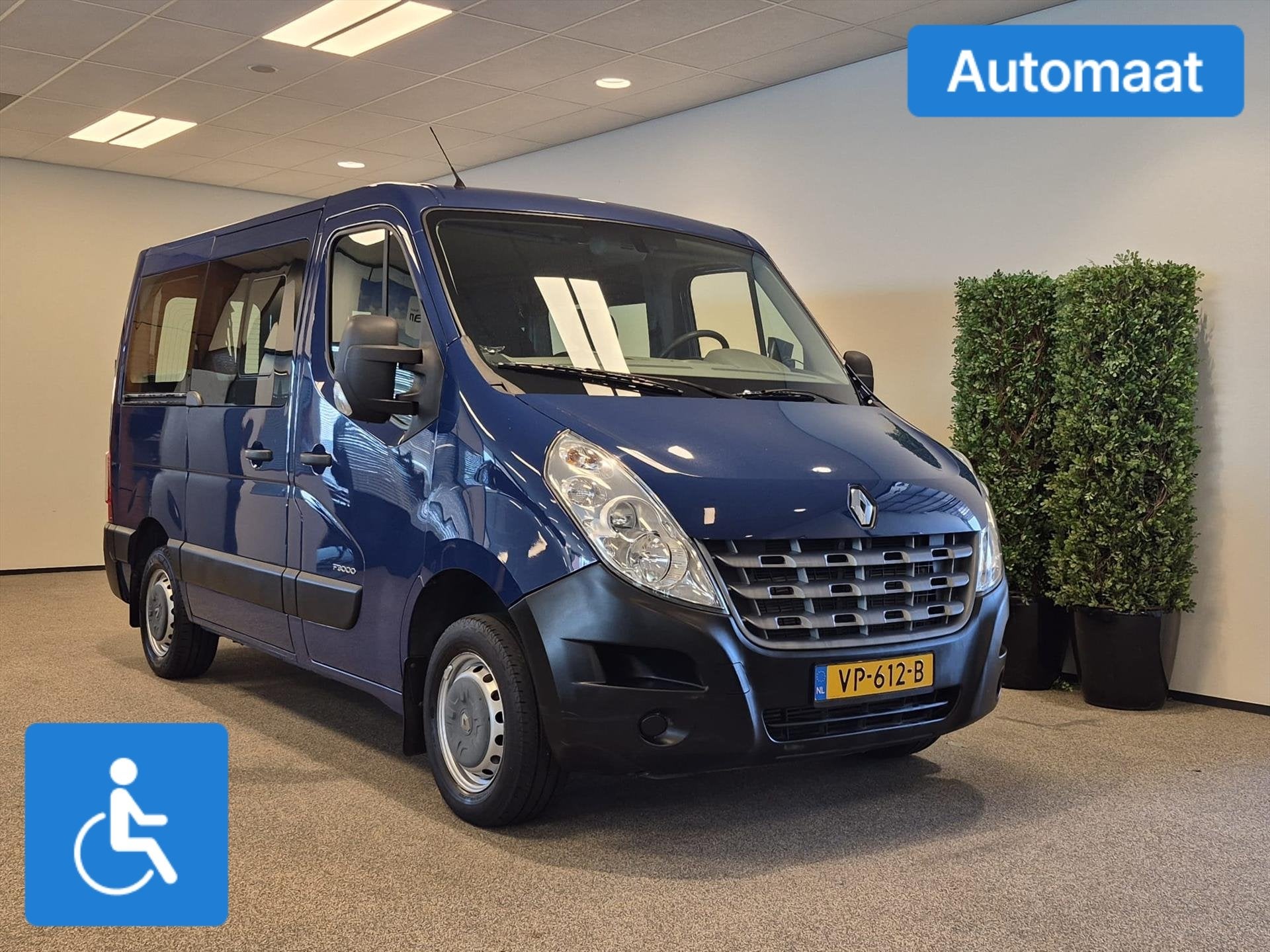 Renault Master L1H1 Rolstoelbus Automaat (airco), Auto's, Bestelauto's, Automaat, Gebruikt, Zwart, 4 cilinders